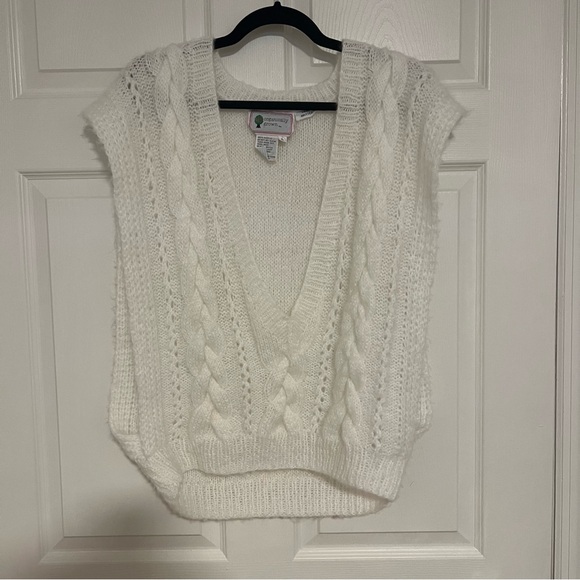 Organically Grown Sweaters - Organically Grown White Cable Knit Sweater Vest Size L